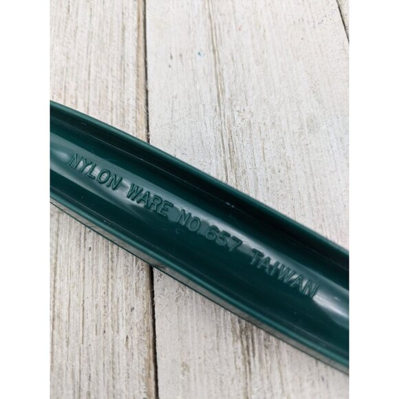 Vintage Nylon Ware No 657 Green Nylon Plastic Solid Spoon 11" - Picture 7 of 7